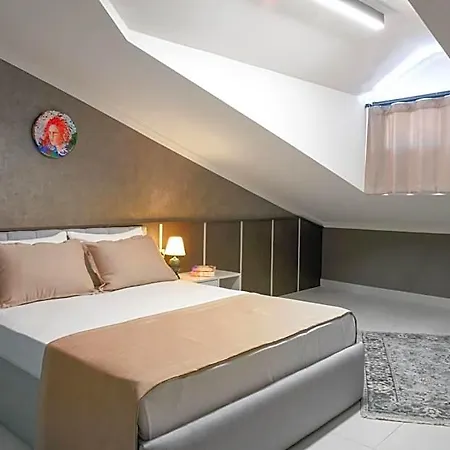 Pier21 House فندق 4*