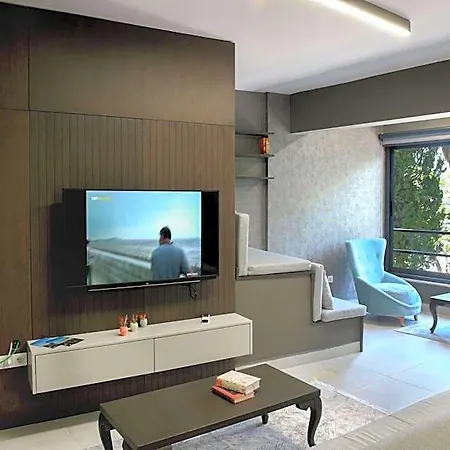 Pier21 House فندق دالامان