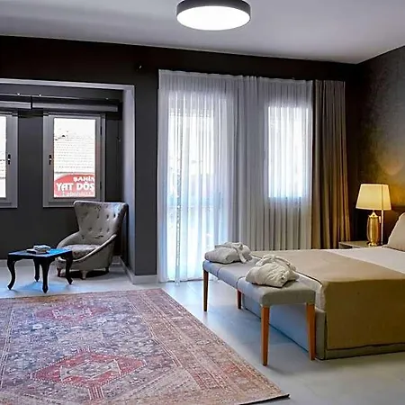 Pier21 House فندق