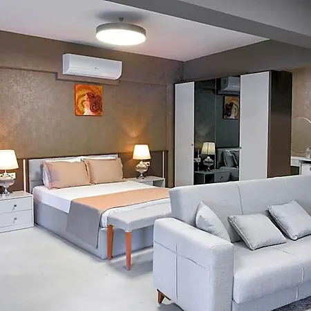 Pier21 House فندق دالامان